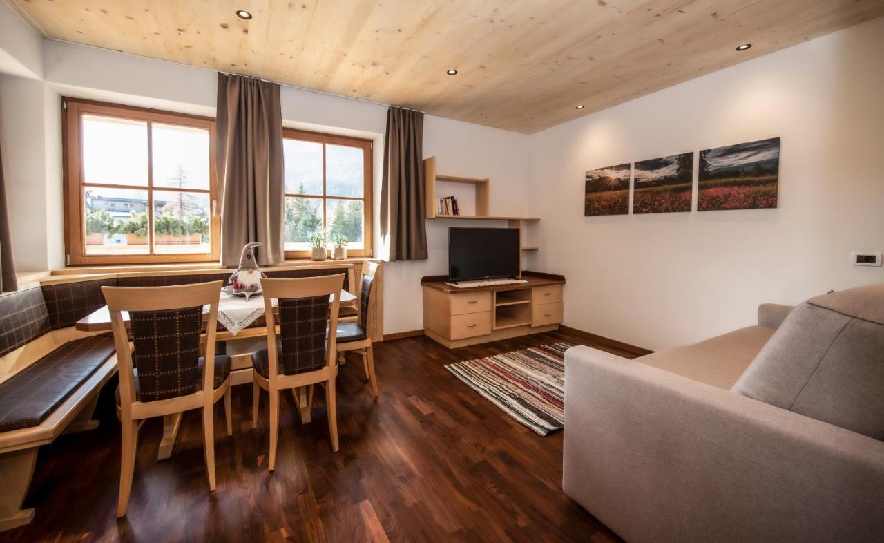 Editlodge "Dessot" Badia (South Tyrol) Exterior foto