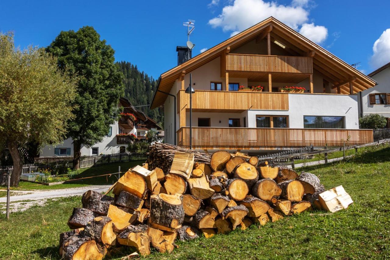 Editlodge "Dessot" Badia (South Tyrol) Exterior foto